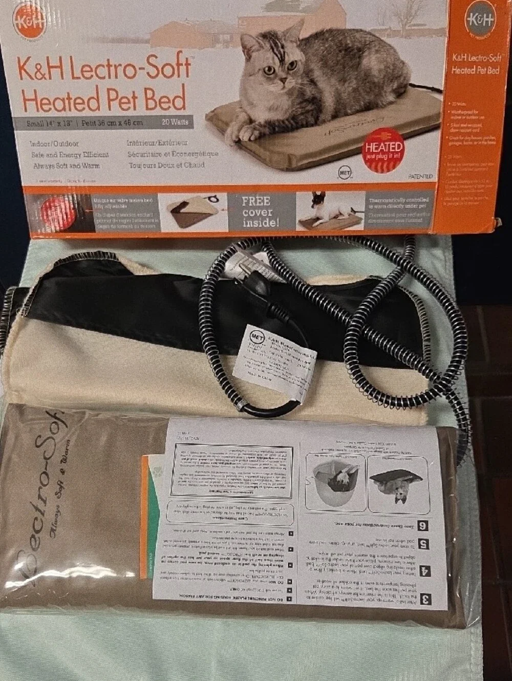 Lectro-Soft Heated Cat Bed - Beige & Black